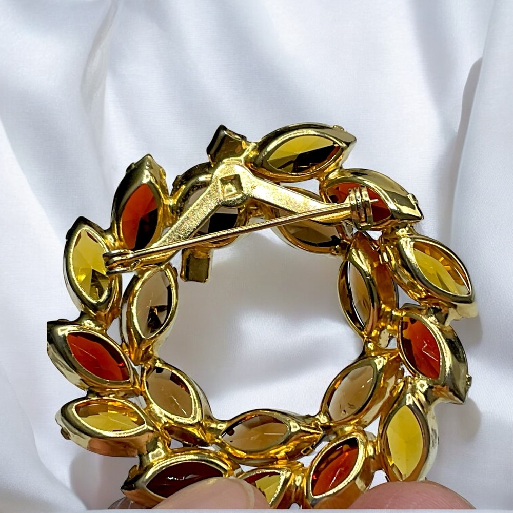 🌺Vintage Rhinestone Brooch - Picture 8 of 11